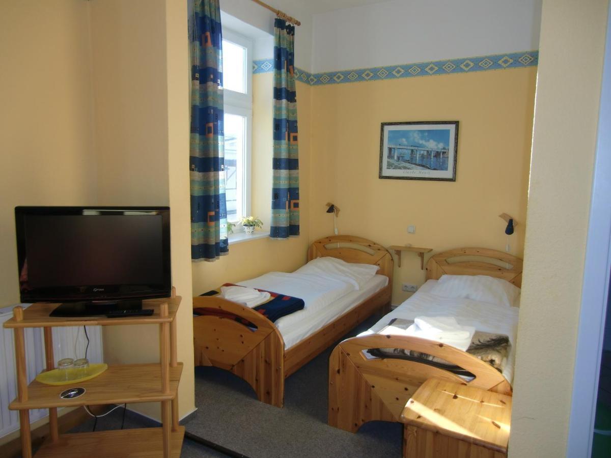 Pension Haus Edelweiss Hotel Binz Room photo